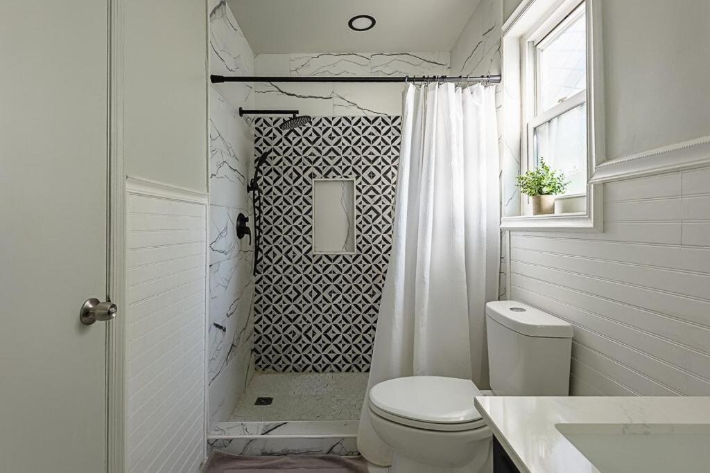 Cozy Townhome Retreat With King Bed Near I-10, Capitol, Fsu & Famu Tallahassee Extérieur photo