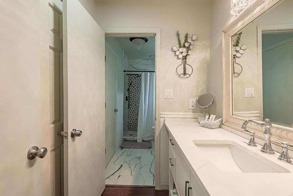 Cozy Townhome Retreat With King Bed Near I-10, Capitol, Fsu & Famu Tallahassee Extérieur photo