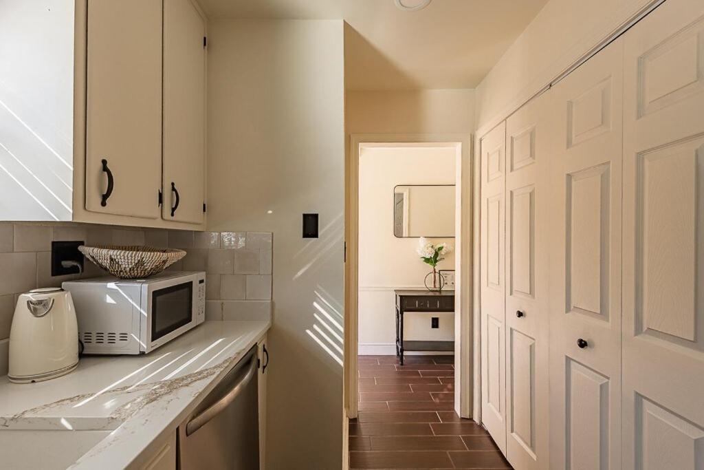 Cozy Townhome Retreat With King Bed Near I-10, Capitol, Fsu & Famu Tallahassee Extérieur photo
