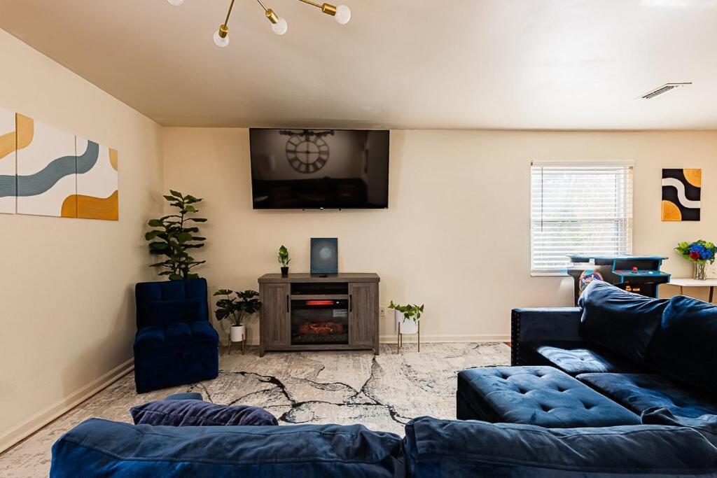 Cozy Townhome Retreat With King Bed Near I-10, Capitol, Fsu & Famu Tallahassee Extérieur photo